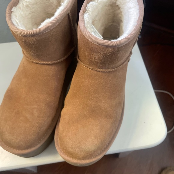 Ugg Platform Mini - Picture 8 of 11